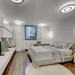 El Duque Private Lux *