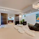 El Duque Private Lux *