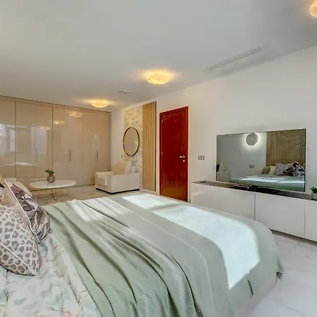 빌라 El Duque Private Lux *