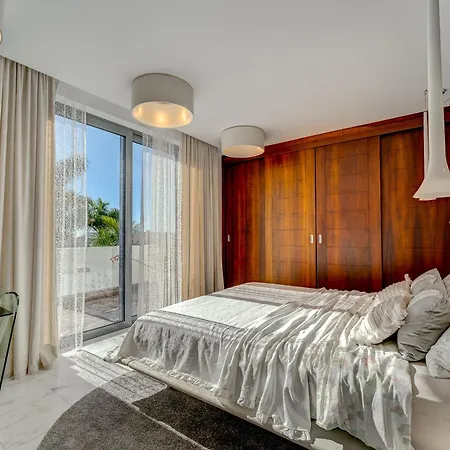 El Duque Private Lux