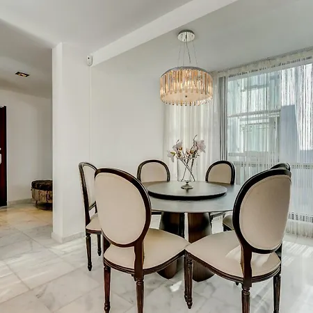 El Duque Private Lux